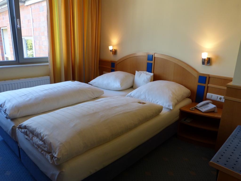 Forsthaus Bergedorf Hotel ฮัมบูร์ก ภายนอก รูปภาพ